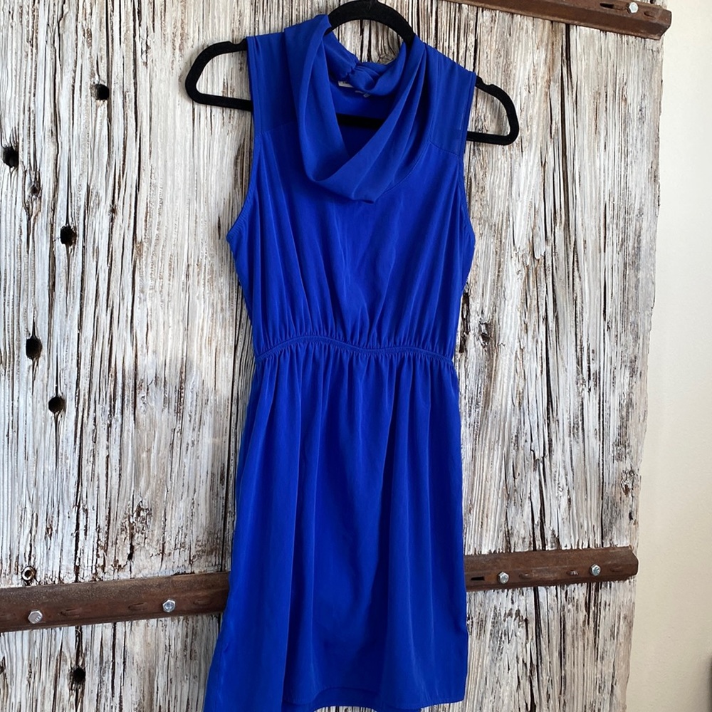 🔥5/$25 Blue dress size medium